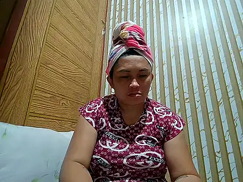 LalaiAsian online show from January 14, 2026, 9:48 am