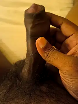 giri1817 online show from April 18, 2026, 2:26 am