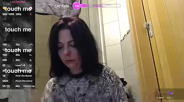 Snapshot of LaraLoviaAndFriends chatting on January 4, 2025, 7:45 am LaraLoviaAndFriends online show from January 4, 2025, 7:45 am