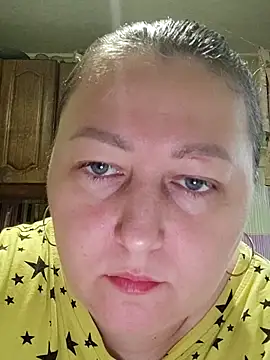 Rini333 online show from November 19, 2025, 11:21 am