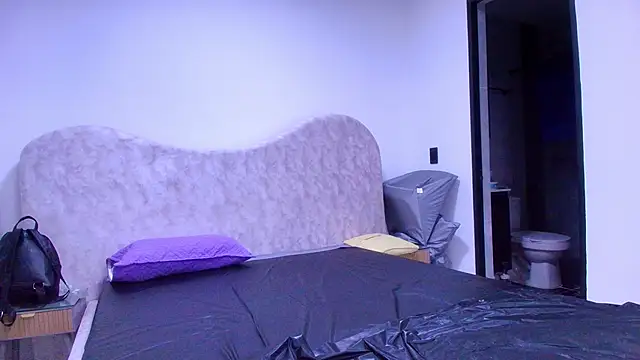 shelsyloreds online show from November 21, 2025, 11:53 am