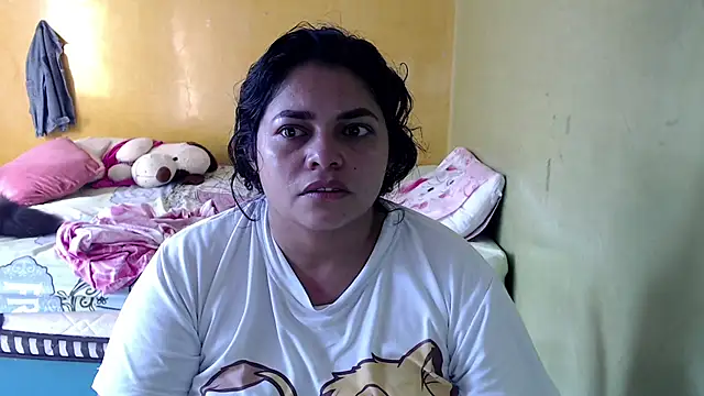 yulieth bbw online show from November 3, 2025, 12:50 pm