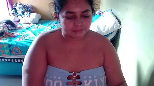 yulieth bbw online show from April 9, 2026, 11:26 am