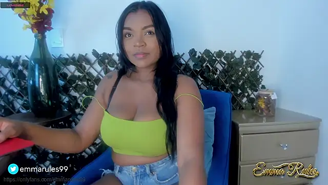 Snapshot of emma_rules99 chatting on March 10, 2025, 7:07 pm emma rules99 online show from March 10, 2025, 7:07 pm