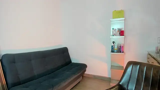 Snapshot of emma_rules99 chatting on September 25, 2025, 5:11 am emma rules99 online show from September 25, 2025, 5:11 am