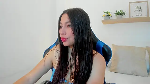 Snapshot of bella_99_ chatting on July 9, 2026, 11:58 am bella 99 online show from July 9, 2026, 11:58 am