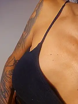 Snapshot of miatemptress69 chatting on October 12, 2025, 5:12 pm miatemptress69 online show from October 12, 2025, 5:12 pm