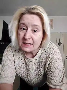 Snapshot of GeileEstelle chatting on February 9, 2026, 7:23 am GeileEstelle online show from February 9, 2026, 7:23 am