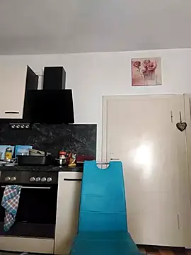 Snapshot of GeileEstelle chatting on March 16, 2026, 5:24 am GeileEstelle online show from March 16, 2026, 5:24 am