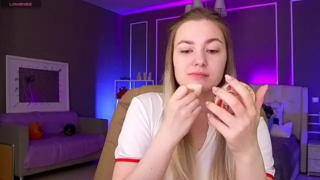 elinanortas online show from October 30, 2025, 1:07 am