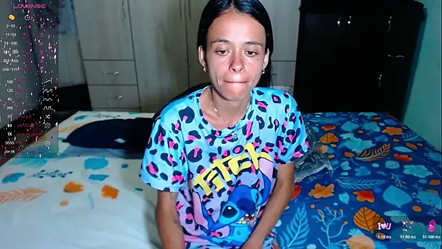 Mia sexy18  online show from April 26, 2026, 2:53 am