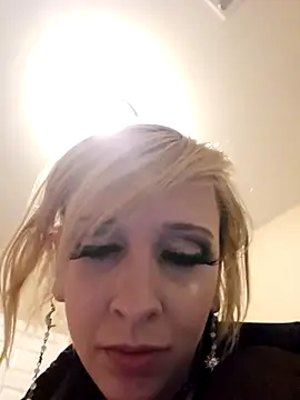 Snapshot of AmethystFoxx chatting on March 30, 2026, 5:30 am AmethystFoxx online show from March 30, 2026, 5:30 am