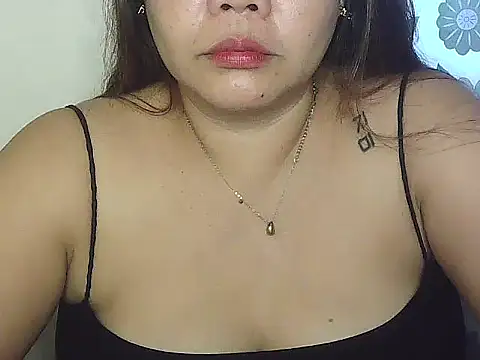 Snapshot of wild_amber25 chatting on October 5, 2025, 8:01 am wild amber25 online show from October 5, 2025, 8:01 am