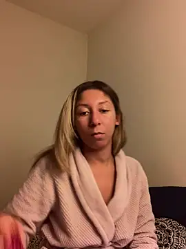 tastyyxx online show from December 16, 2024, 11:44 am