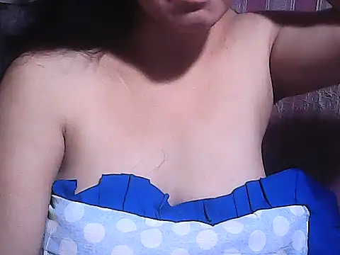 sweetsosie18 online show from November 2, 2025, 7:11 am