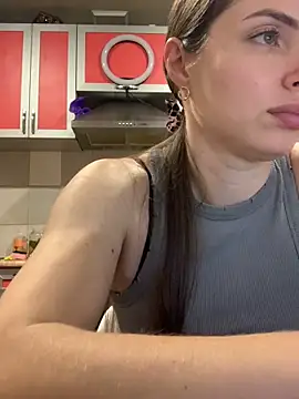 SeducingYoghourt online show from February 18, 2026, 4:58 pm