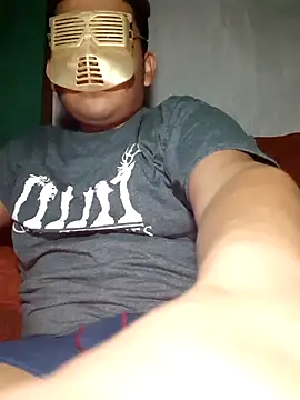 Efrain2090 online show from December 3, 2025, 3:36 am