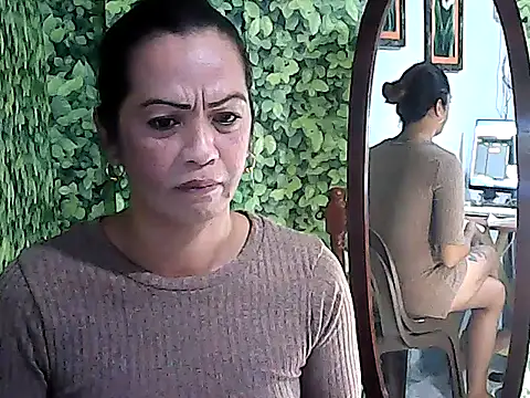 yummy 21xxx online show from December 17, 2025, 2:56 pm