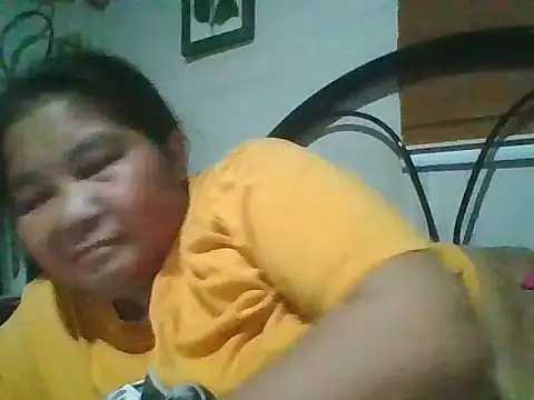 Snapshot of pinay_wild_mature chatting on November 25, 2025, 1:33 pm pinay wild mature online show from November 25, 2025, 1:33 pm