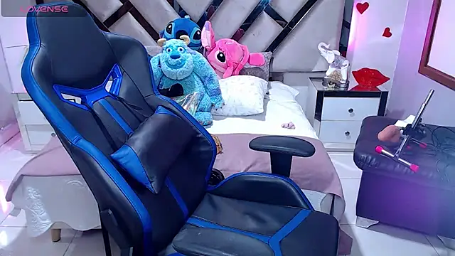 Snapshot of lady_Ary_xx chatting on December 21, 2024, 2:09 am lady Ary xx online show from December 21, 2024, 2:09 am