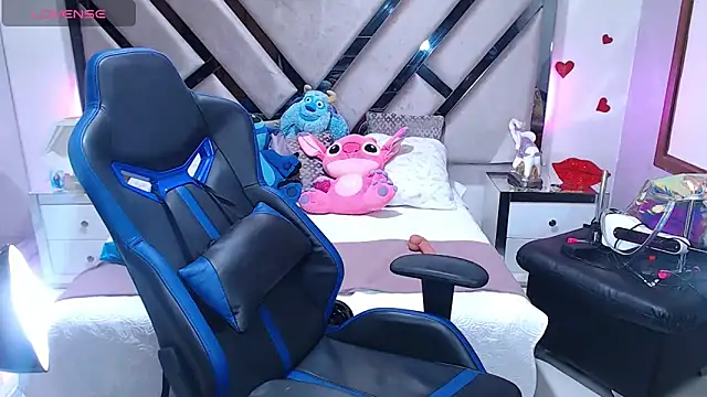 Snapshot of lady_Ary_xx chatting on December 22, 2024, 1:23 am lady Ary xx online show from December 22, 2024, 1:23 am