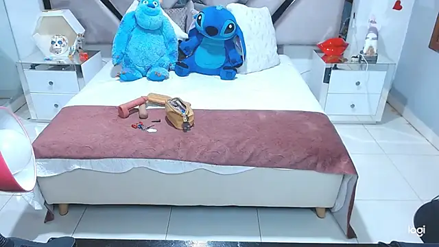 Snapshot of lady_Ary_xx chatting on January 25, 2025, 10:39 pm lady Ary xx online show from January 25, 2025, 10:39 pm