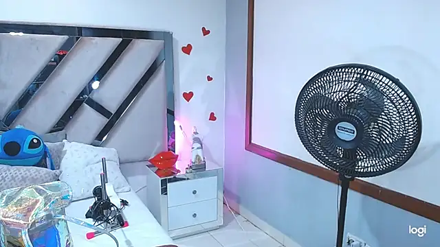 Snapshot of lady_Ary_xx chatting on January 26, 2025, 10:13 pm lady Ary xx online show from January 26, 2025, 10:13 pm