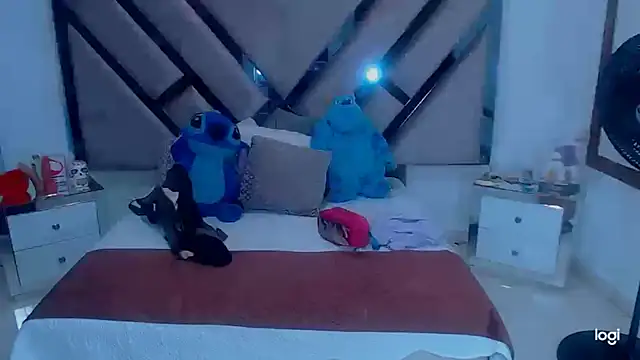 Snapshot of lady_Ary_xx chatting on March 18, 2025, 9:43 pm lady Ary xx online show from March 18, 2025, 9:43 pm