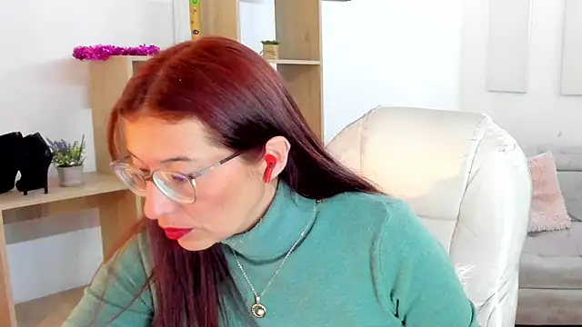 Antonnella 3 online show from October 17, 2025, 12:41 pm