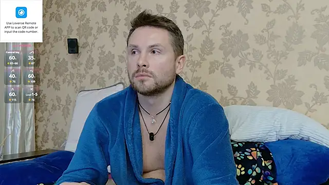 Snapshot of MartinBrandon chatting on November 26, 2025, 10:33 pm MartinBrandon online show from November 26, 2025, 10:33 pm