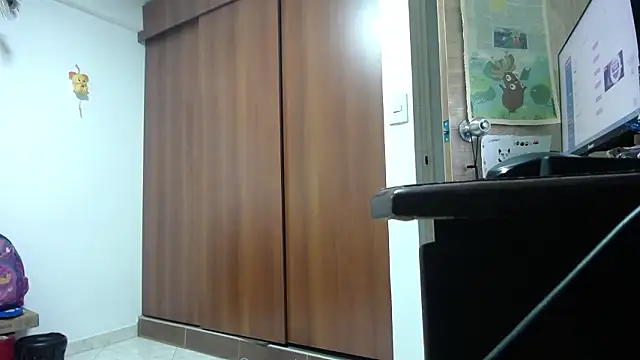 Moon lunita online show from March 4, 2026, 4:29 am