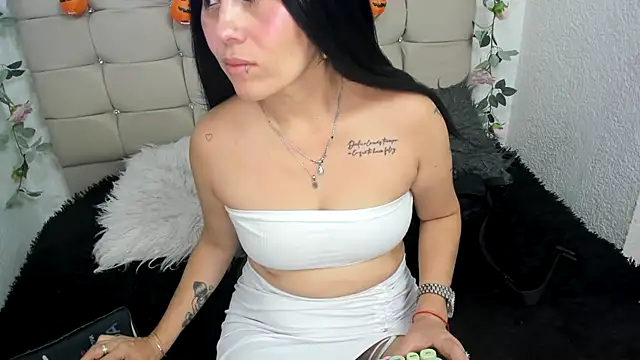 Snapshot of Tania_mature chatting on October 28, 2025, 5:26 pm Tania mature online show from October 28, 2025, 5:26 pm