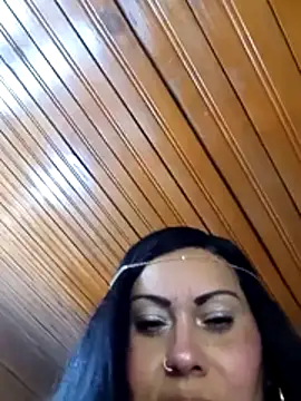 Tania mature online show from January 8, 2026, 5:04 pm