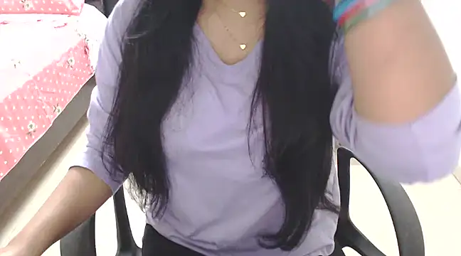 Snapshot of Princess_Sara chatting on January 2, 2025, 6:07 am Princess Sara online show from January 2, 2025, 6:07 am