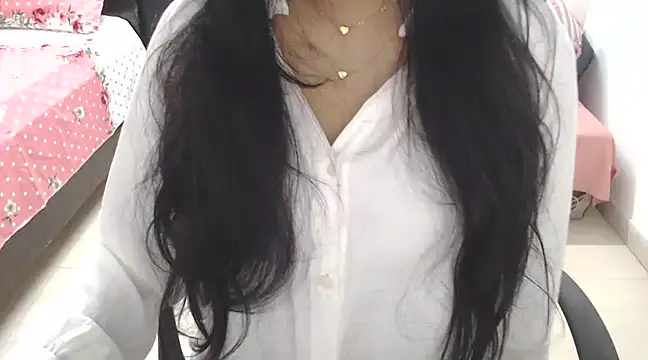 Snapshot of Princess_Sara chatting on January 31, 2025, 6:35 am Princess Sara online show from January 31, 2025, 6:35 am