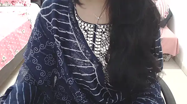 Snapshot of Princess_Sara chatting on February 15, 2025, 6:12 am Princess Sara online show from February 15, 2025, 6:12 am