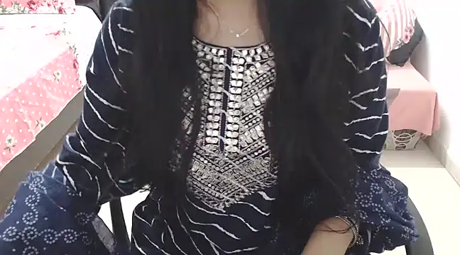 Snapshot of Princess_Sara chatting on February 15, 2025, 9:16 am Princess Sara online show from February 15, 2025, 9:16 am