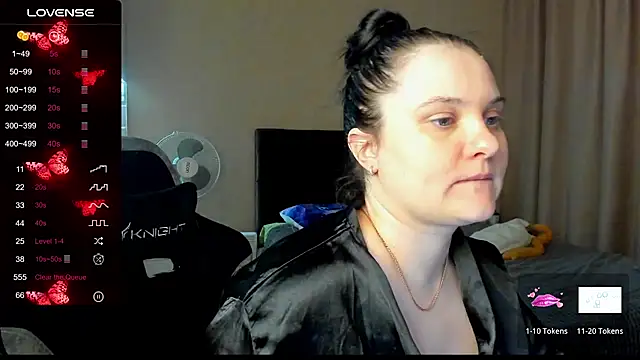 AlanaBrox online show from November 5, 2025, 12:10 am