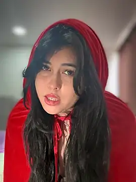 Alyaa s online show from October 31, 2025, 6:20 pm