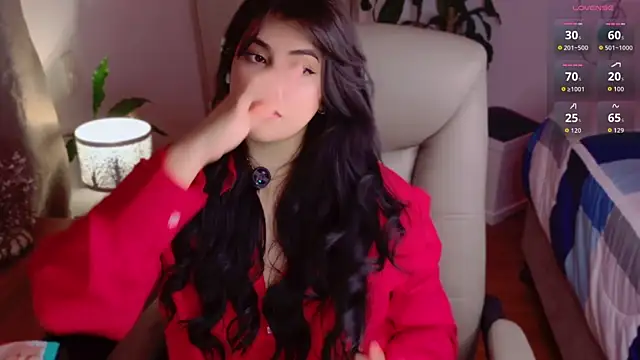 Snapshot of Alyaa_s chatting on June 7, 2026, 1:43 am Alyaa s online show from June 7, 2026, 1:43 am