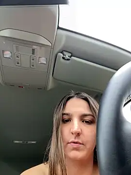 DoriDeluxe66 online show from November 16, 2025, 10:32 am