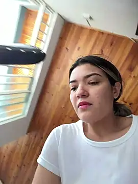 Snapshot of Sarita-candy chatting on May 24, 2026, 2:22 pm Sarita-candy online show from May 24, 2026, 2:22 pm