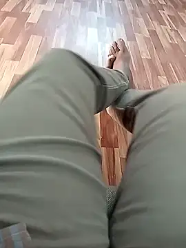 Stripkomal online show from March 3, 2026, 7:47 am