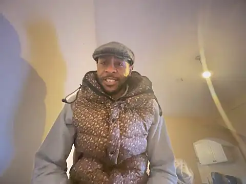 CuzzyB69 online show from March 11, 2025, 12:50 pm