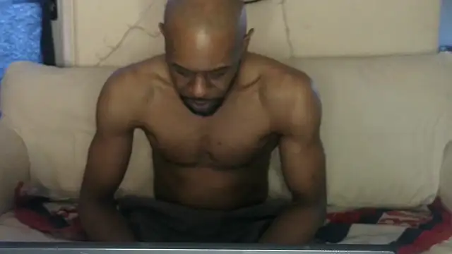 CuzzyB69 online show from April 8, 2026, 6:13 am