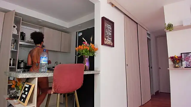 Snapshot of karlye_5 chatting on January 11, 2025, 6:33 pm karlye 5 online show from January 11, 2025, 6:33 pm