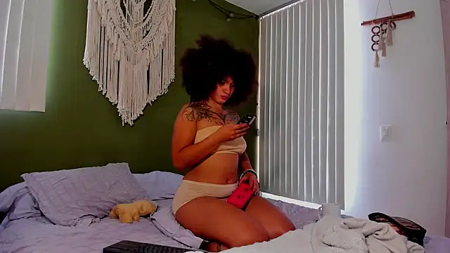 Snapshot of karlye_5 chatting on December 19, 2025, 6:59 pm karlye 5 online show from December 19, 2025, 6:59 pm