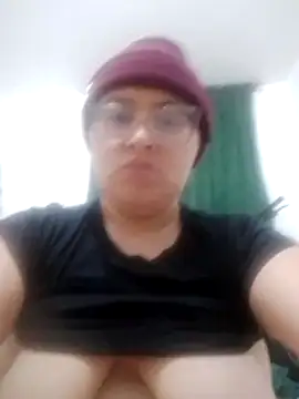 Snapshot of johannasexy97 chatting on May 21, 2026, 7:59 am johannasexy97 online show from May 21, 2026, 7:59 am