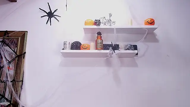 naia blessed online show from October 26, 2025, 7:09 pm