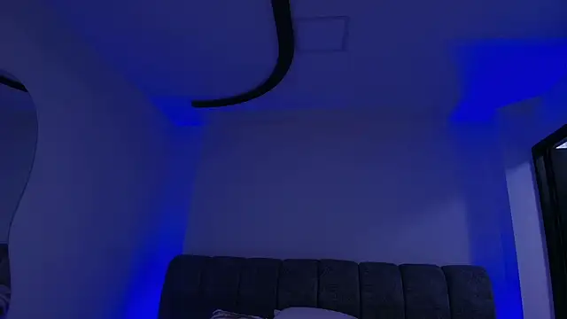 naia blessed online show from November 8, 2025, 7:01 pm